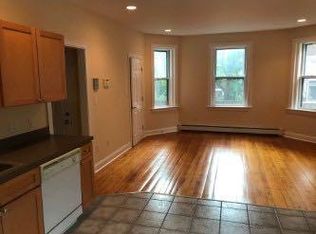 1218 Cambridge St APT 1, Cambridge, MA 02139