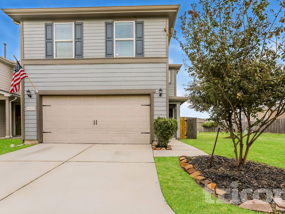 1st image of 19325 Cascade Green Ct