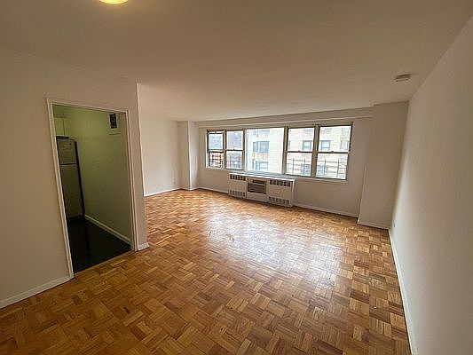 1st image of 420 E 80th St APT 12M