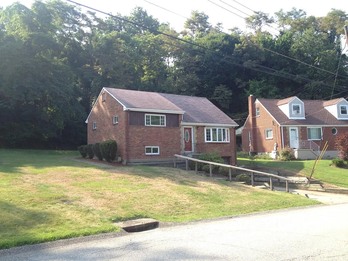 6816 Tunnelview Dr photo 1