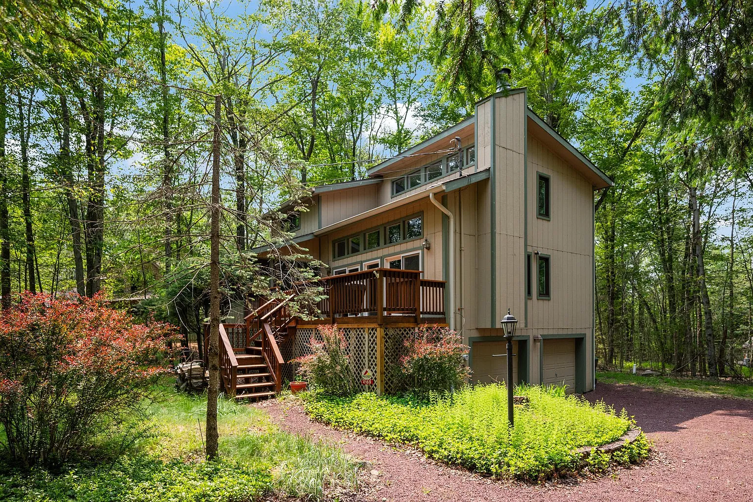 4169 Hemlock Trl photo 1