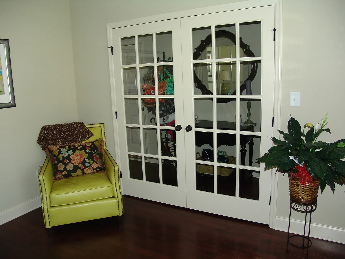 Beautiful Evans 3BR plus Loft Landsacpe Care Included — Photo 2