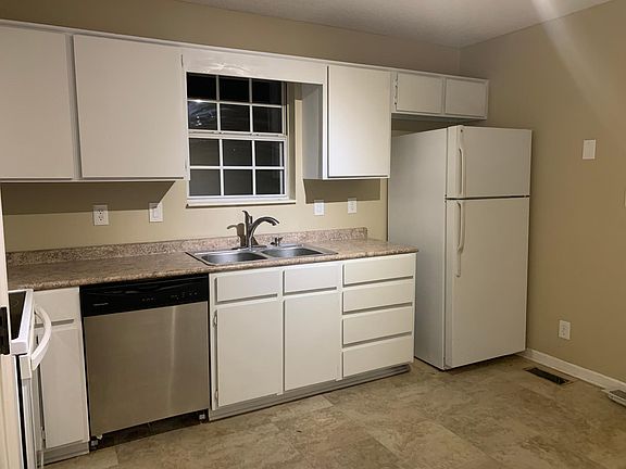 4th image of 260 Grassmire Dr