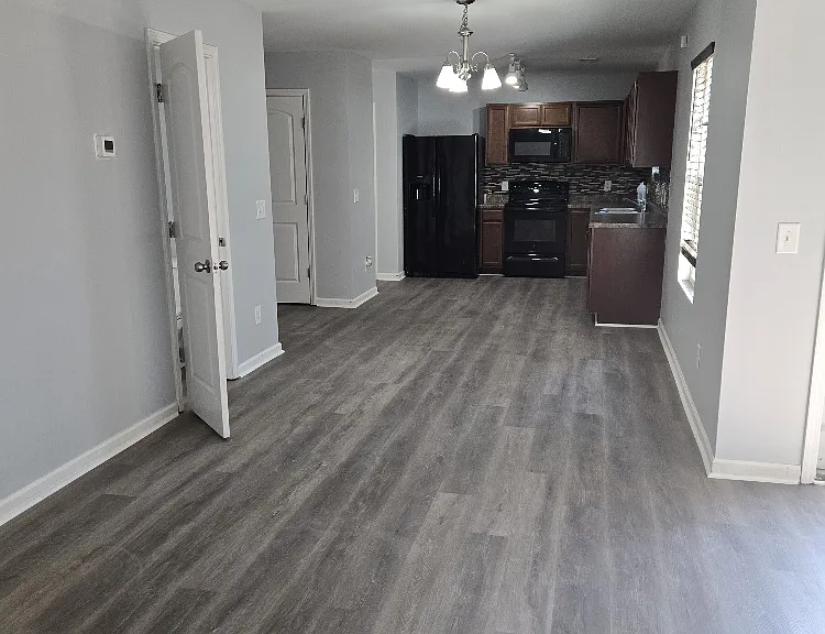 2606 Honeysuckle Dr — Photo 11
