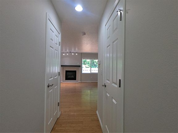 2nd image of 5299 NE Candlewood Pl