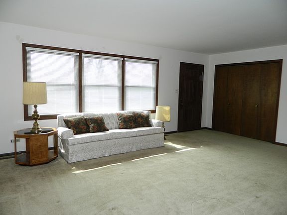 2nd image of 4145 Victoria Dr