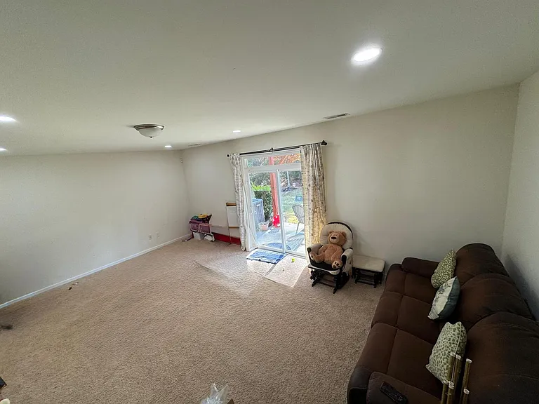 723 Edgewater Ridge Ct — Photo 14