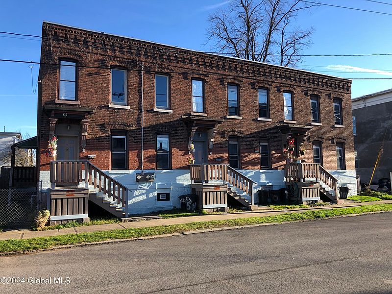 2nd image of 3 5 7 First Avenue