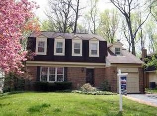 1414 Fallswood Dr, Rockville, MD