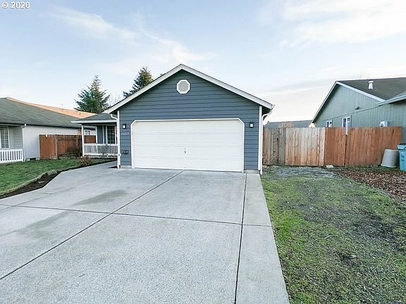 2nd image of 16007 NE 89th St