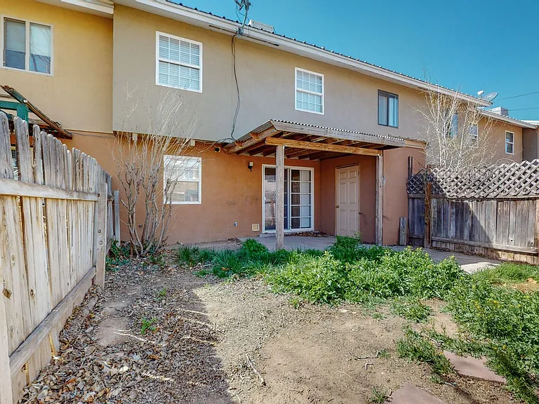 6108 Calle Nueve NW — Photo 31