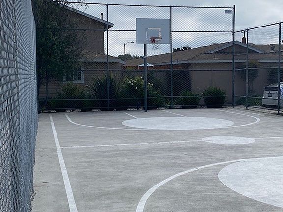 5th image of 11909 Lilac Ave