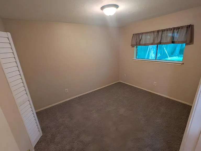 2028 Cheryl Dr — Photo 38