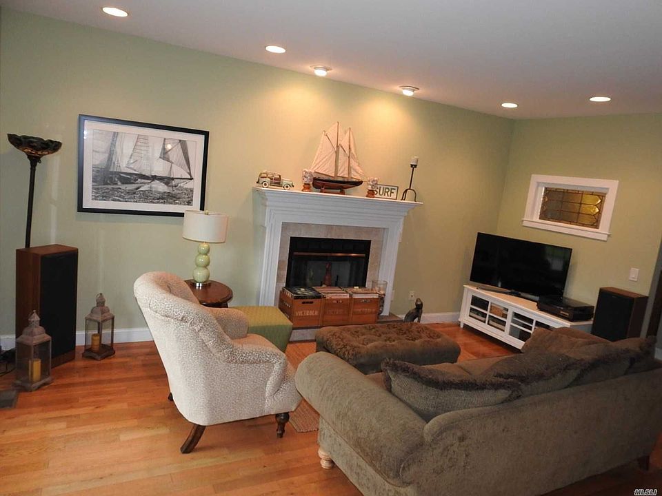 27 Lamb Ave, Quogue, NY 11942 Zillow