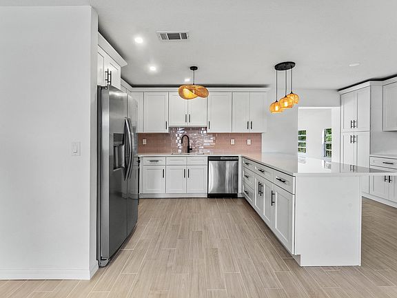 3rd image of 6185 SE AUDUBON Lane