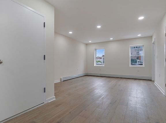 5th image of 484 Union Ave Floor 3