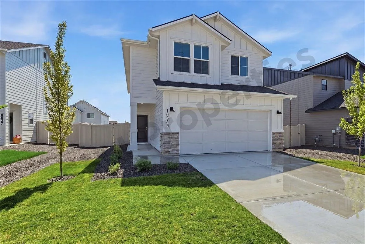 3 bed, 2.5 bath, 1775 sqft, $2,475 — Photo 1
