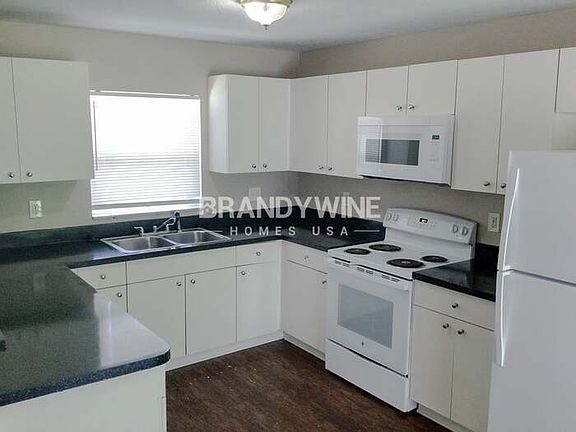 4th image of 4010 E Powhatan Ave