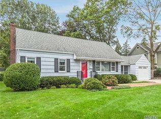 183 Church St, Northport, NY 11768
