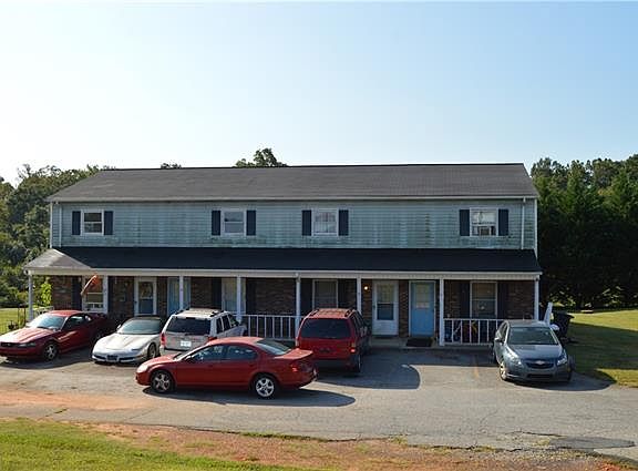 5th image of 1185 Newton Ln