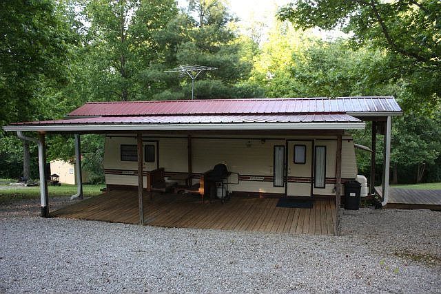1st image of 2027 Lakeview Dr