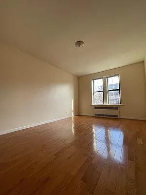 Rented by Candid Listings LLC | media 23