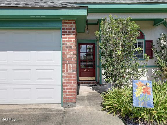 3rd image of 417 Burgess Dr