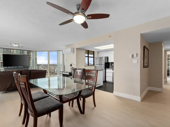 1088 Quebec St #2001, Vancouver, BC V6A 4H2