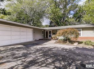 79 Oakmont Dr, Springfield, IL 62704