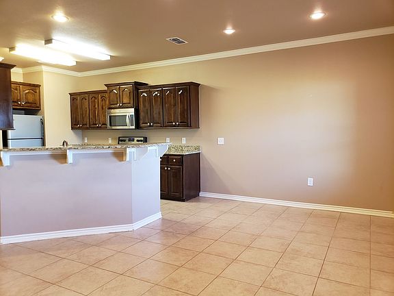 5th image of 4089 Stonebridge Dr