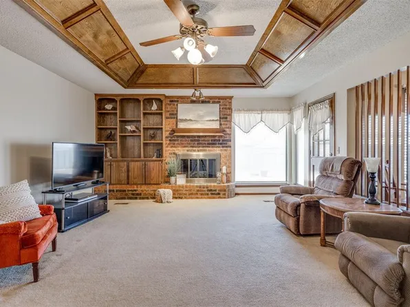 9001 Tracy Dr, Oklahoma City, OK 73132