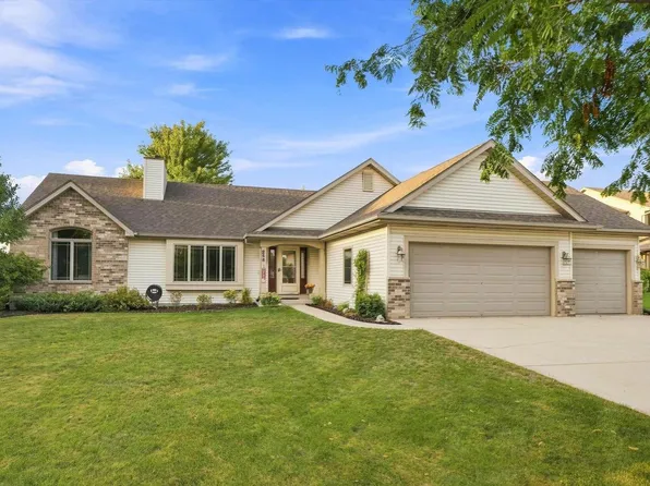 258 Bastogne COURT, Belgium, WI 53004