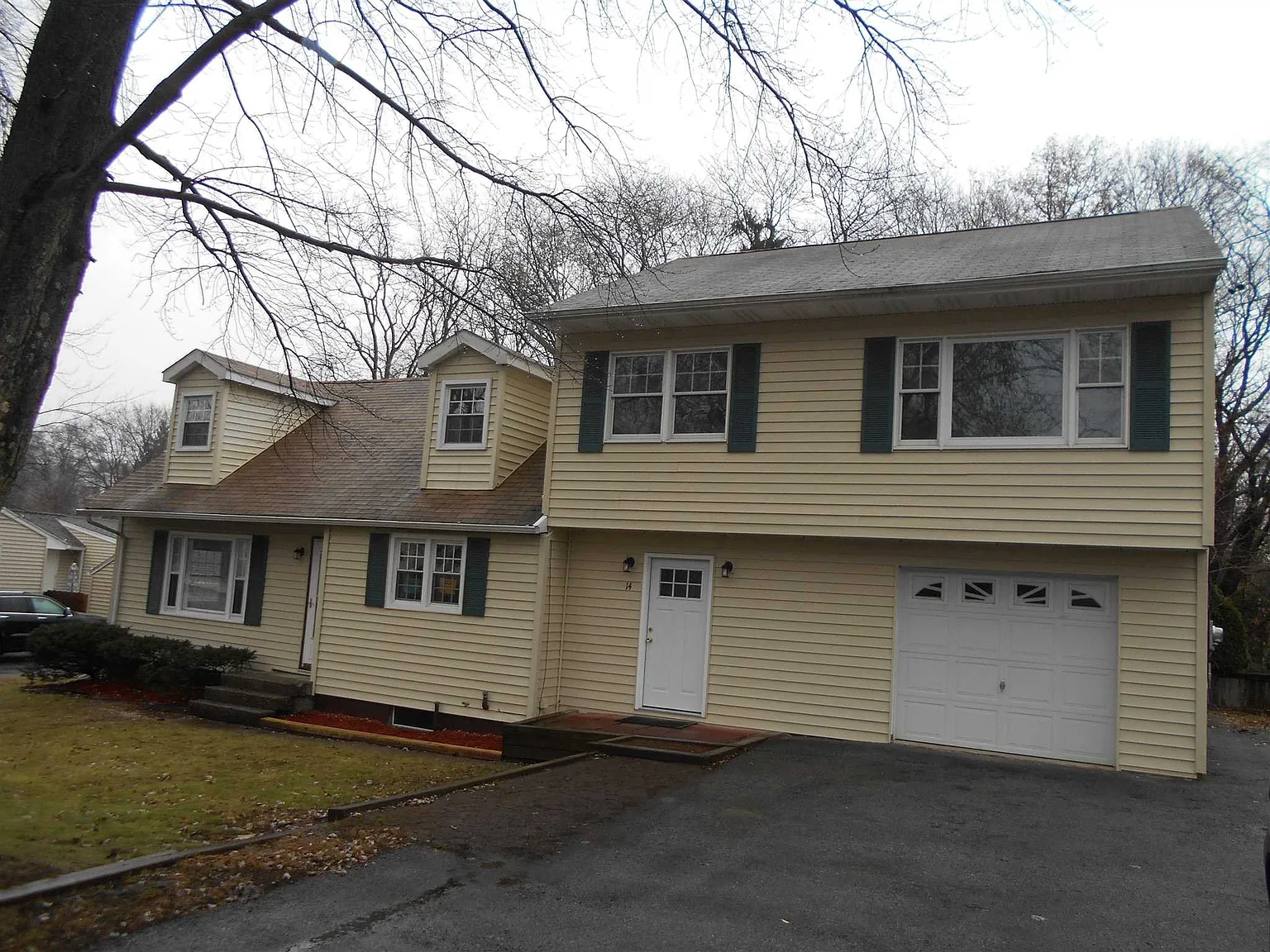 14 E Dogwood Dr photo 1