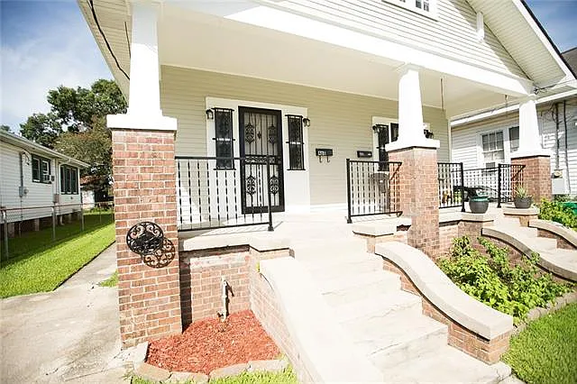 2 bed, 1.0 bath, 900 sqft, $1,500 — Photo 3