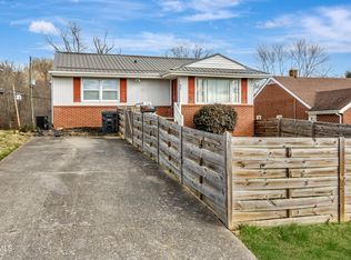 427 Roan St, Kingsport, TN 37665