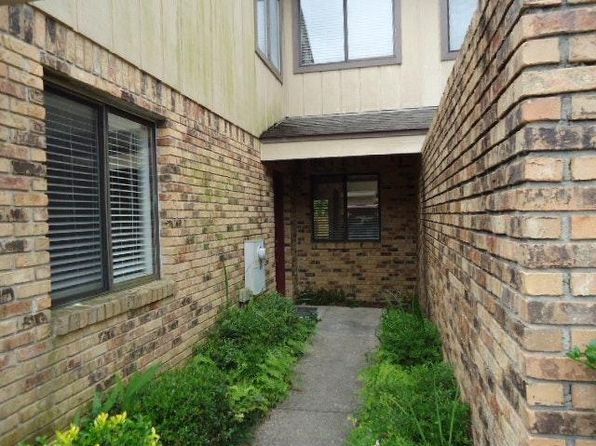 2829 Villager Cir