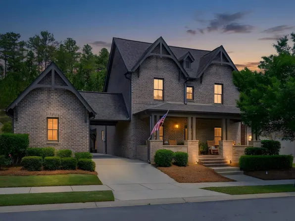 2752 Montauk Rd, Hoover, AL 35226
