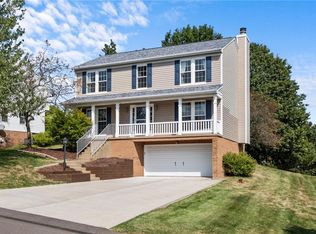 8013 Woodcreek Dr, Bridgeville, PA 15017