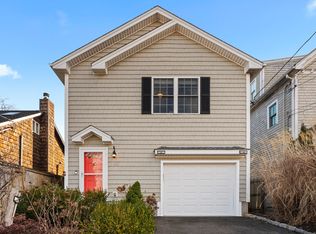 49 Chester St, Milford, CT 06460