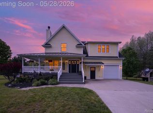 4717 Lonsberry Rd, Columbiaville, MI 48421