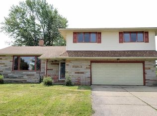 26678 Sandy Hill Dr, Richmond Heights, OH