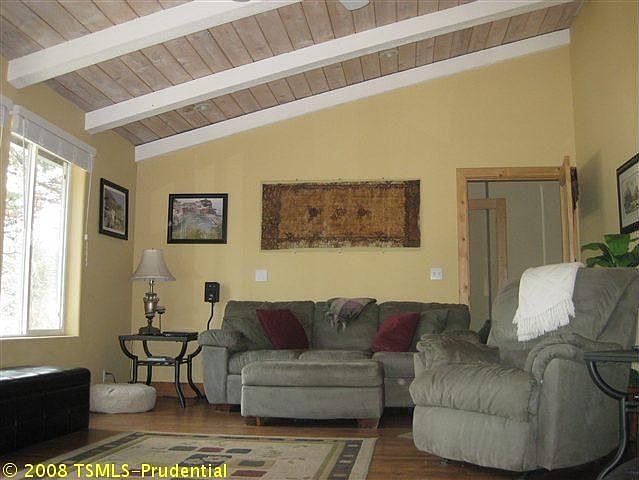 1st image of 10645 Palisades Dr