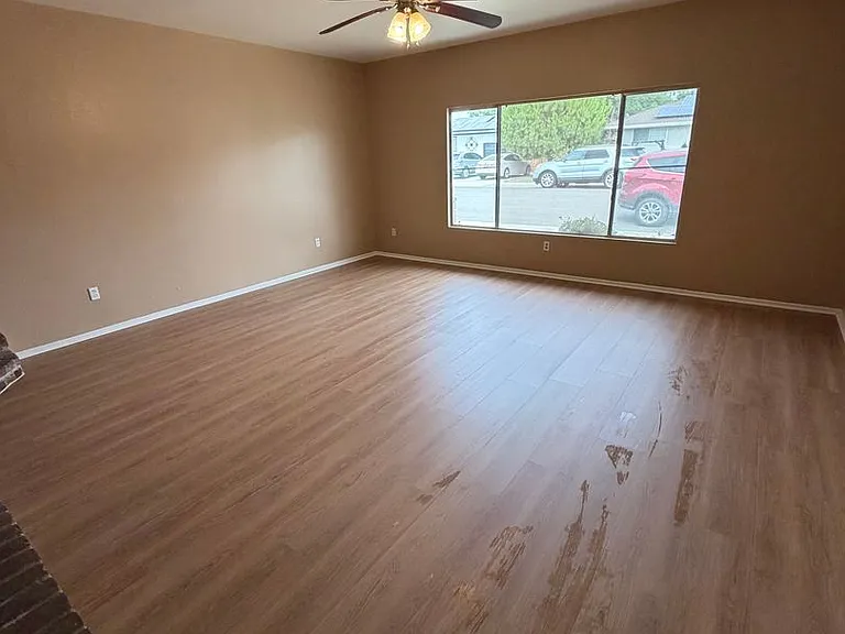 1513 Alpine Ln — Photo 18