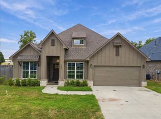 135 E Boston St, Broken Arrow, OK 74012