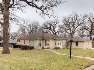 944 58th St, Des Moines, IA 50312