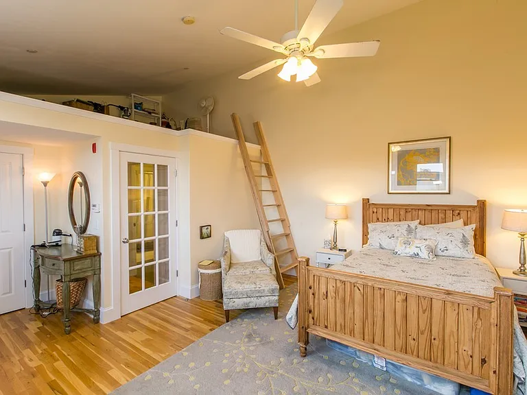 429 Norfolk St #18 — Photo 12