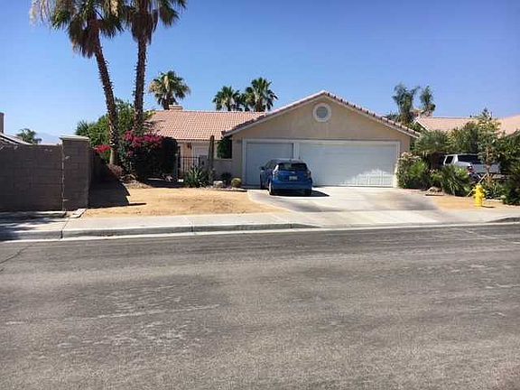 3rd image of 78875 Parkbrook Ct