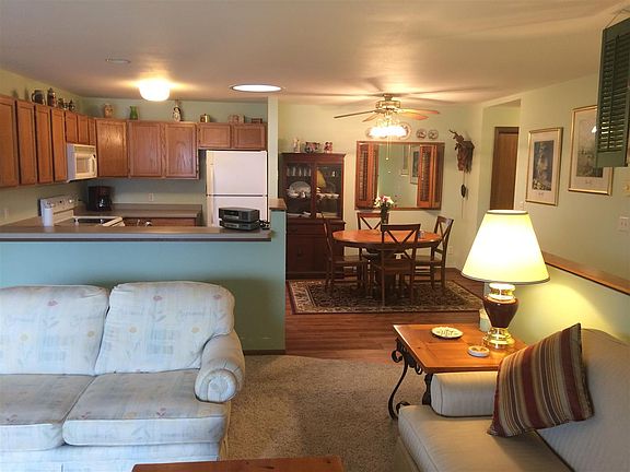 3rd image of 221 Country Side Ct #D