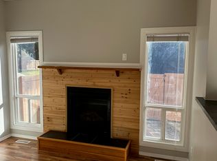 3812 20th Ave NW, Edmonton, AB T6L4B2