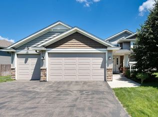 8835 Harold Ave, Golden Valley, MN 55427